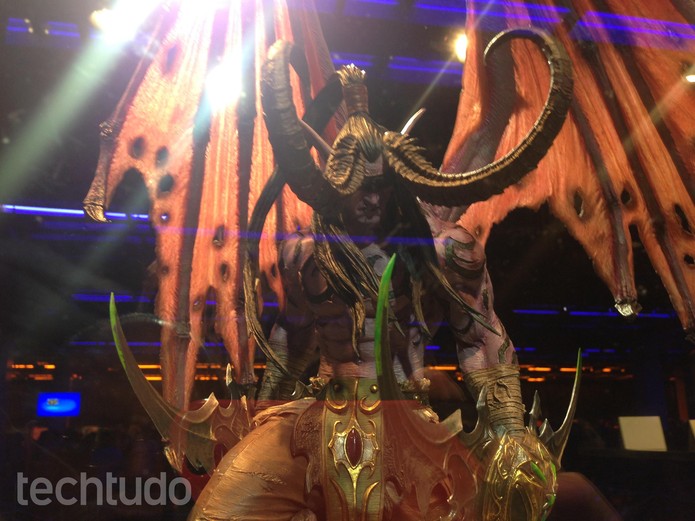 Estatueta de Illidan, de WoW, saía por mais de R$ 1 mil  (Foto: Felipe Vinha/TechTudo)