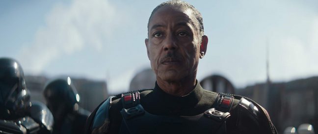 Giancarlo Esposito em cena de O Mandaloriano 