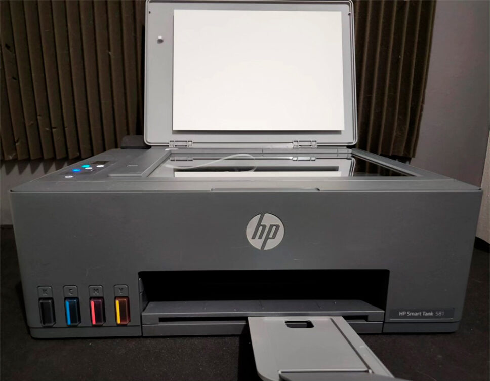 HP Smart Tank 581 com scanner aberto