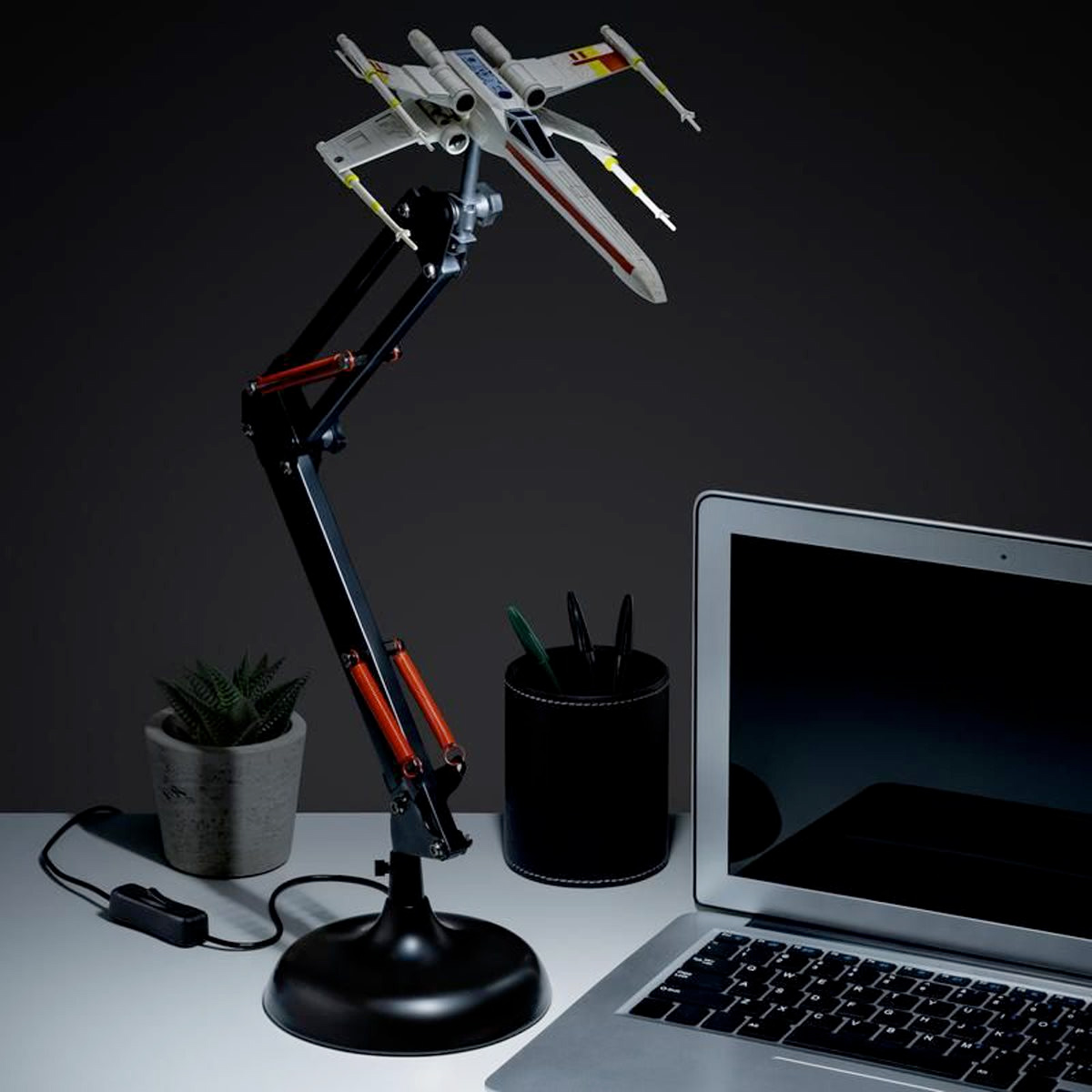 Luminária de mesa X-Wing Star Wars Posable Desk Light