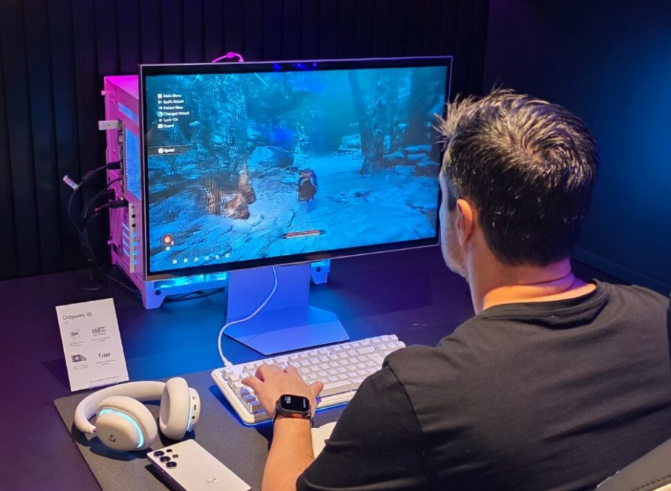 Monitor gamer Odyssey 3D