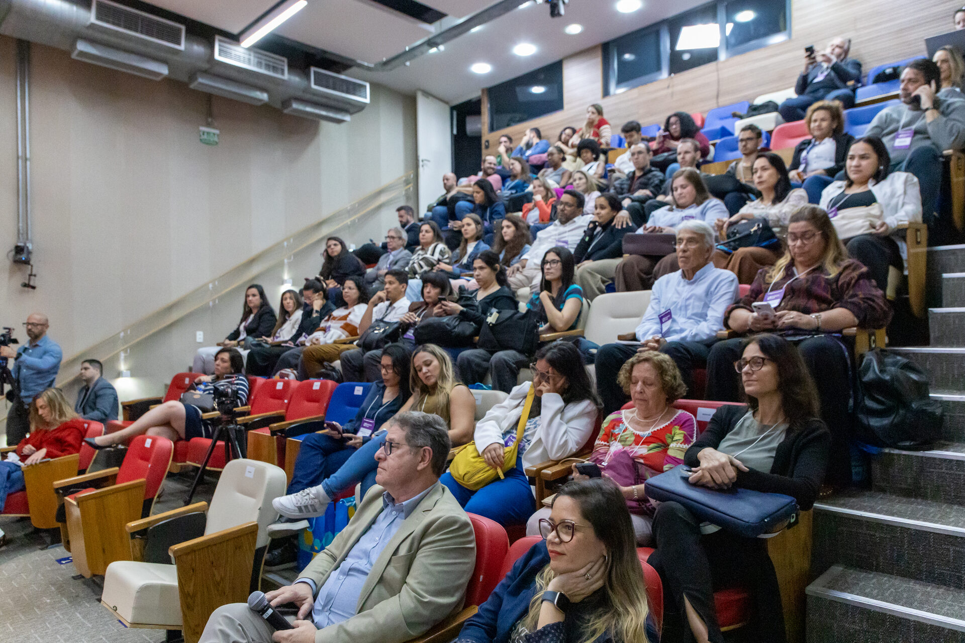 Plateia lotada acompanha a inauguração do primeiro Hub de Bioimpressão 3D do Brasil no campus da Coppe/UFRJ